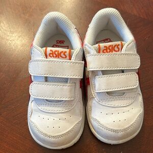 Toddler size 7 worn twice